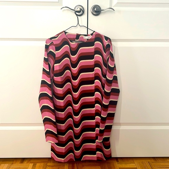 Never been worn - Picture 1 of 7